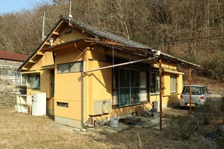 Land with Vacant House in Kiryu, Gunma - 545.73 sqm Plot - Thumbnail 4