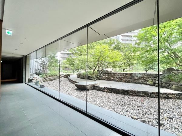 3LDK Apartment for Sale in Harumi, Chuo-ku, Tokyo - Thumbnail 4