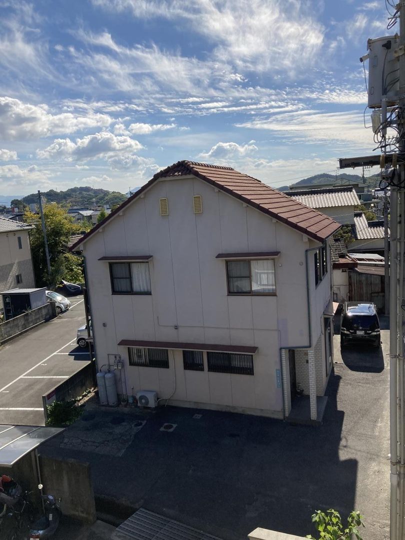 Terraced House for Sale in Matsuyama, Ehime with Rental Income - Thumbnail 2