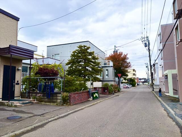 Land for Sale in Higashi-ku, Sapporo: 234.54 sqm South-Facing Plot - Thumbnail 2