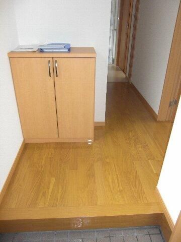 2LDK House for Rent in Kashiwazaki, Niigata - Thumbnail 2
