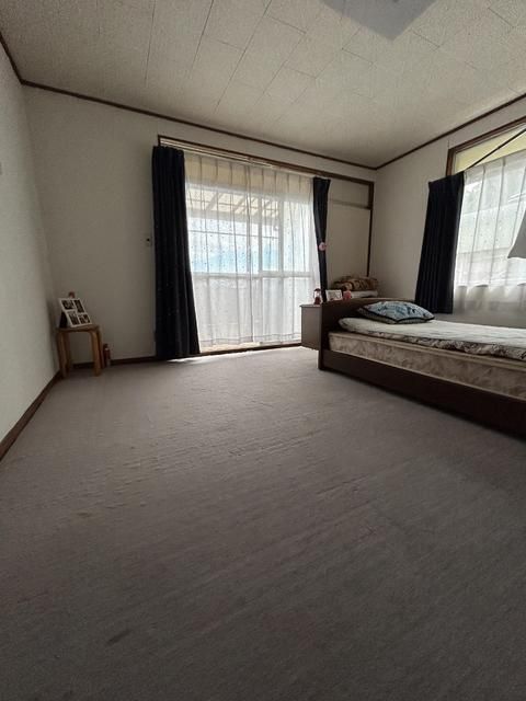 3LDK Steel-Frame House on Corner Lot in Mihara, Hiroshima - Thumbnail 3