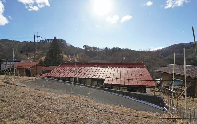 Spacious 1966 House on Large Plot in Hokuto, Yamanashi - Thumbnail 2