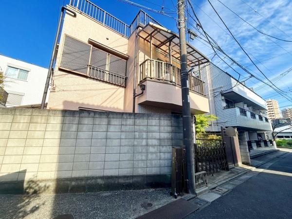 1992 Wooden Detached House for Sale in Sumida, Tokyo - Thumbnail 3
