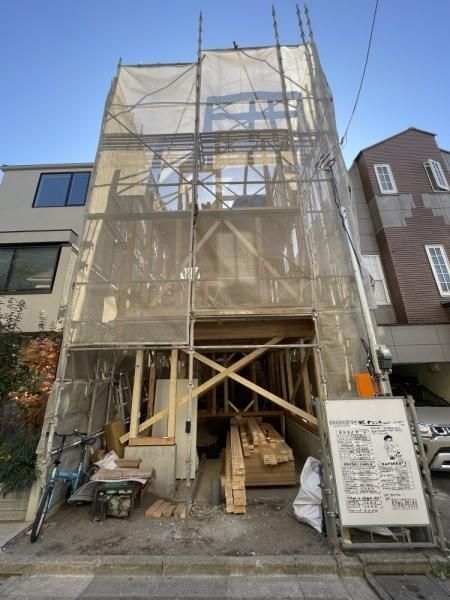 New Build House in Setagaya, Tokyo - 1SLDK Near Meidaimae Station - Thumbnail 2