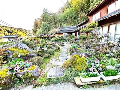 8DK House for Sale on 1075 sqm Land in Chikujo, Fukuoka — Image 11, Chikjo, Fukuoka