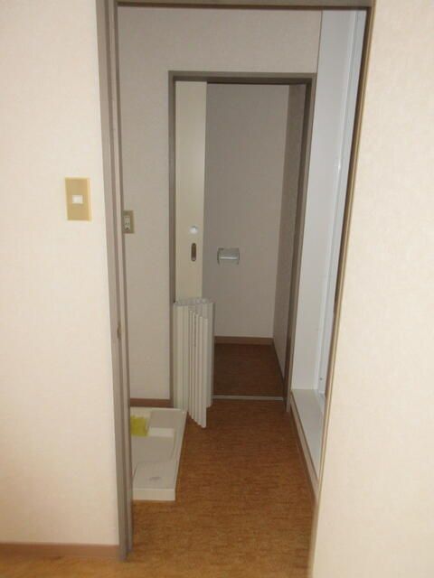 2DK Apartment for Rent in Togane City, Chiba - 36,000 Yen - Thumbnail 4