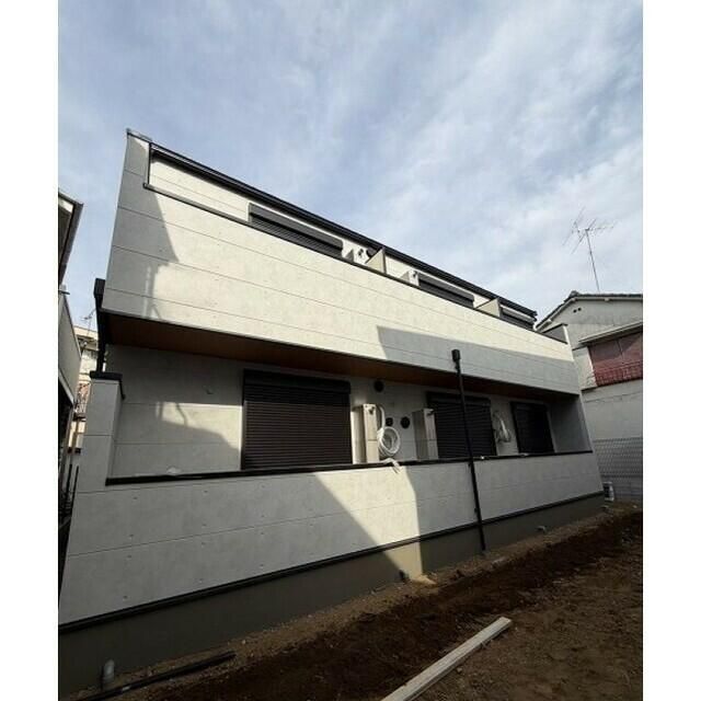 New 2LDK Apartment in Kita City, Tokyo - LOWAJEEL Nishigahara - Thumbnail 3