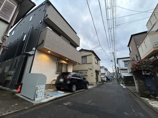 Apartment Building for Sale in Asaka, Saitama - 6 Units - Thumbnail 3