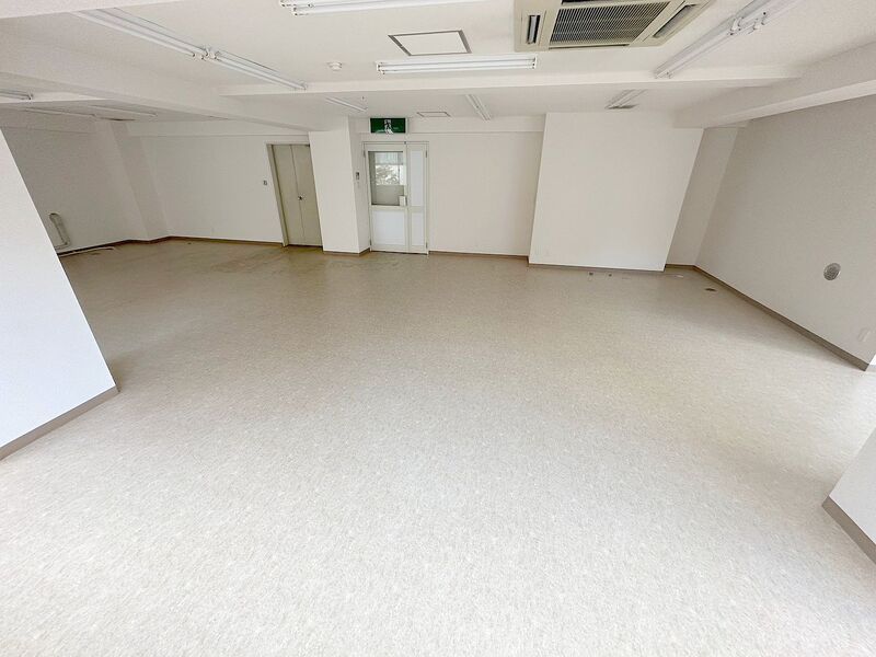 Ishizama Building Office/Restaurant Space for Rent in Tokyo - Thumbnail 3