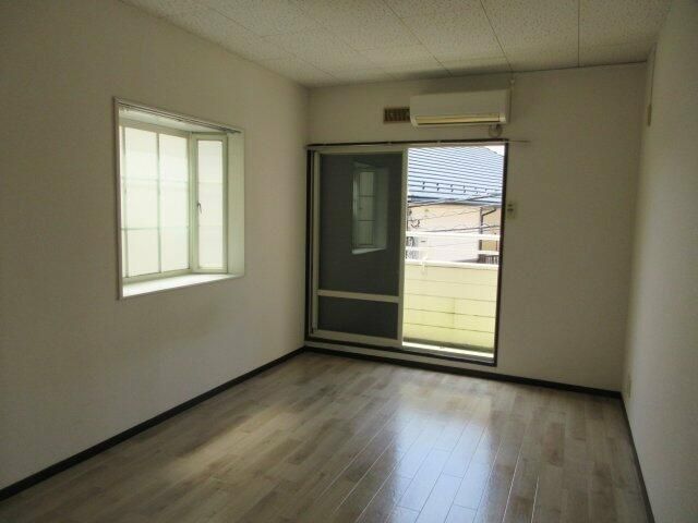 Studio Apartment for Rent in Hiyoshi, Yokohama – Keio Student Only - Thumbnail 4