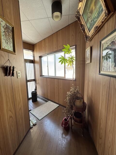 6SLDK House for Sale in Quiet Ueda, Nagano with 3 Free Parking Spaces - Thumbnail 2