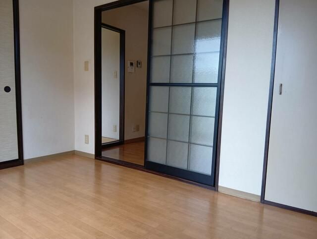 2DK Apartment for Rent in Tateyama, Chiba - 40.57 sqm - Thumbnail 4