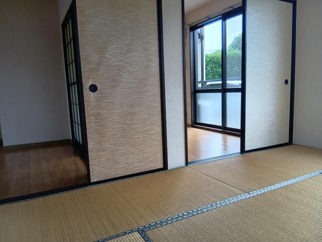 2DK Apartment for Rent in Tateyama, Chiba - 40.57 sqm - Thumbnail 3