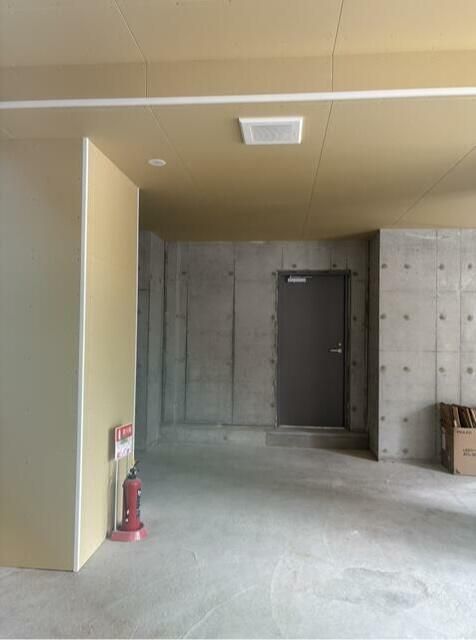 New 2025 Commercial Space for Rent in Koto, Tokyo - 75.67 sqm - Thumbnail 2