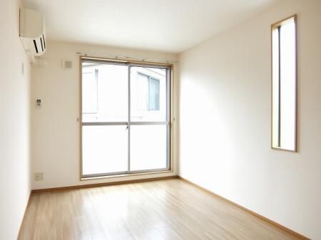 Terrace House for Rent in Hadano, Kanagawa - 1SDK, Quiet Area - Thumbnail 3
