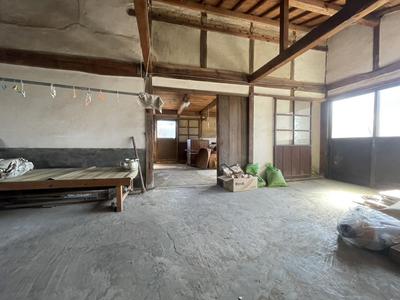 Large 854 sqm Plot with 7K Wooden House in Soja, Okayama — Image 7, Soja, Okayama