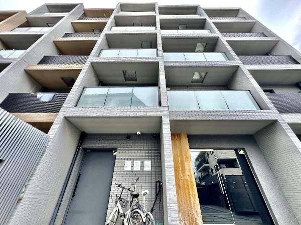 Artisimo Rena Studio Apartment for Sale in Meguro, Tokyo - Image 1