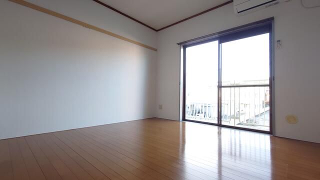 1K Apartment for Rent in Soneida-cho, Fukushima City - Thumbnail 3