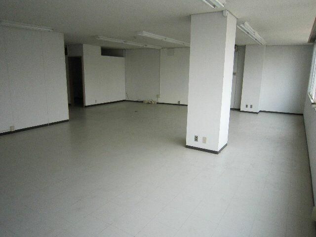 Tsuruya Building Commercial Space for Rent in Tsuchiura, Ibaraki - Thumbnail 3