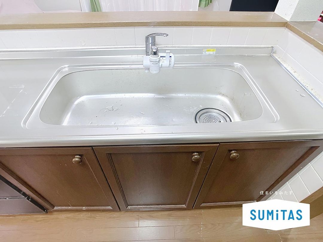 4LDK House for Sale in Tamano, Okayama with Garden & 3 Car Parks - Thumbnail 2