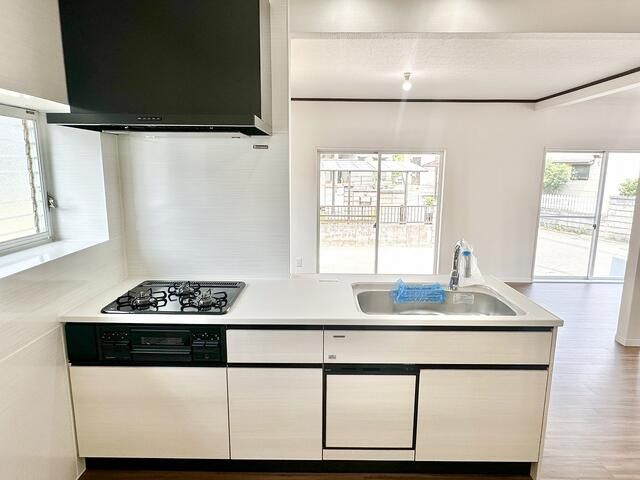 3LDK Detached House for Sale in Iizuka, Fukuoka with 3 Parking Spaces - Image 1