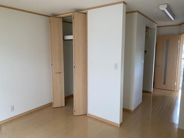 Garden Court Shimokameda II - 1R Apartment for Rent in Koriyama - Thumbnail 4