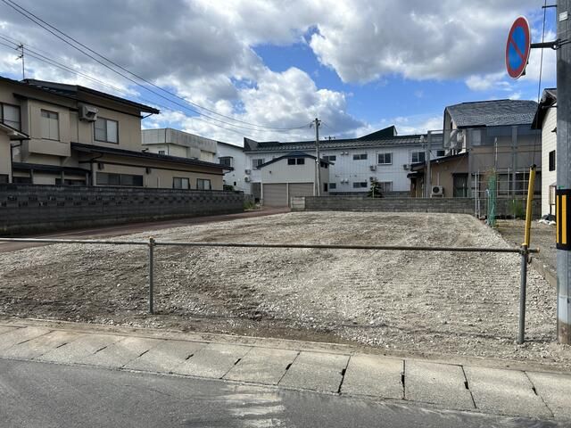 Land for Sale in Yonezawa City, Yamagata - 278 sqm - Thumbnail 3