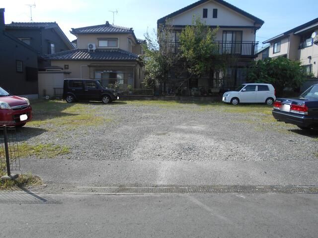 Rental Garage Parking Space in Niigata City's Nishi Ward - Thumbnail 3
