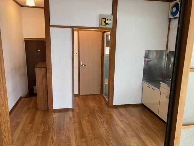 1DK Apartment for Rent in Oppama, Yokosuka City - Thumbnail 2