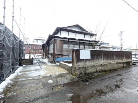Irori Folk House in Central Odate, Akita Dog Hometown - Thumbnail 2