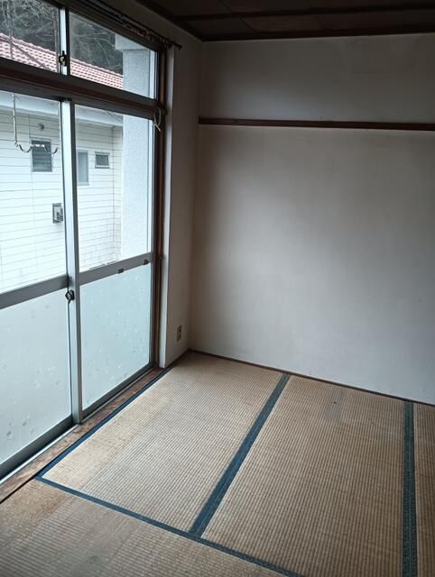 2K Apartment for Rent in Takaha, Ibaraki - 34.92 sqm - Thumbnail 2