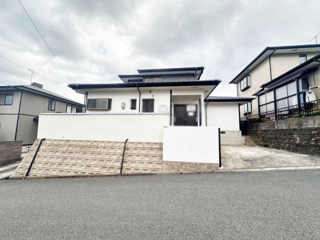 Renovated 3LDK House in Shii, Kitakyushu - Thumbnail 2