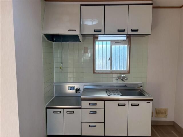 Pal Heights Kamiya B 2DK Apartment for Rent in Kisarazu - Thumbnail 3