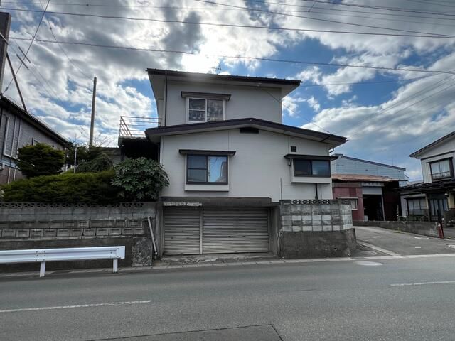 5DK Detached House on 201㎡ Corner Lot in Morioka, Iwate - Thumbnail 2