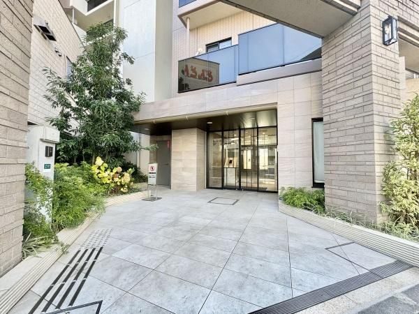 Century Fussa 3LDK Apartment for Sale Near Fussa Station - Thumbnail 2
