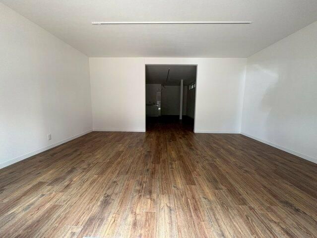 Renovated Shop/Office for Rent in Fujisawa, Kanagawa - Thumbnail 3