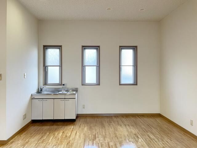 Detached Shop Building for Rent in Kofu, Yamanashi - Thumbnail 4