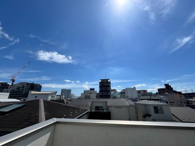 Modern 2019 3-Story House in Kita Ward, Tokyo Near Akabane Station - Thumbnail 3