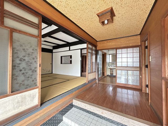 1971 5DK House on 443sqm Land in Quiet Tamana, Kumamoto - Thumbnail 4