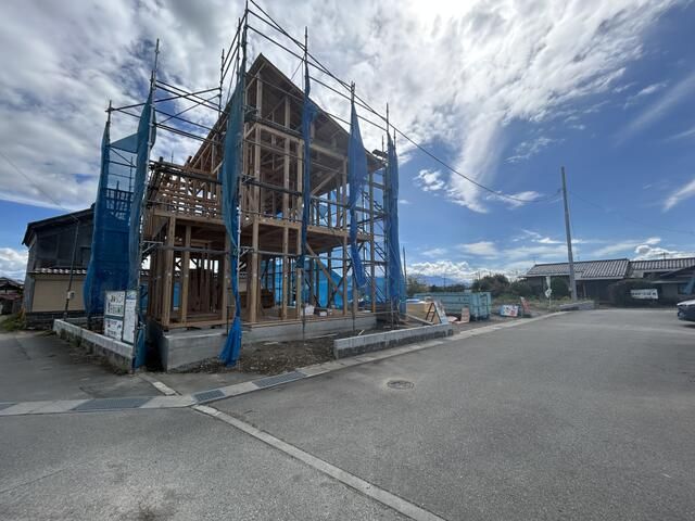 New 4LDK House in Minami-Alps City, Yamanashi - March 2026 Completion - Thumbnail 2