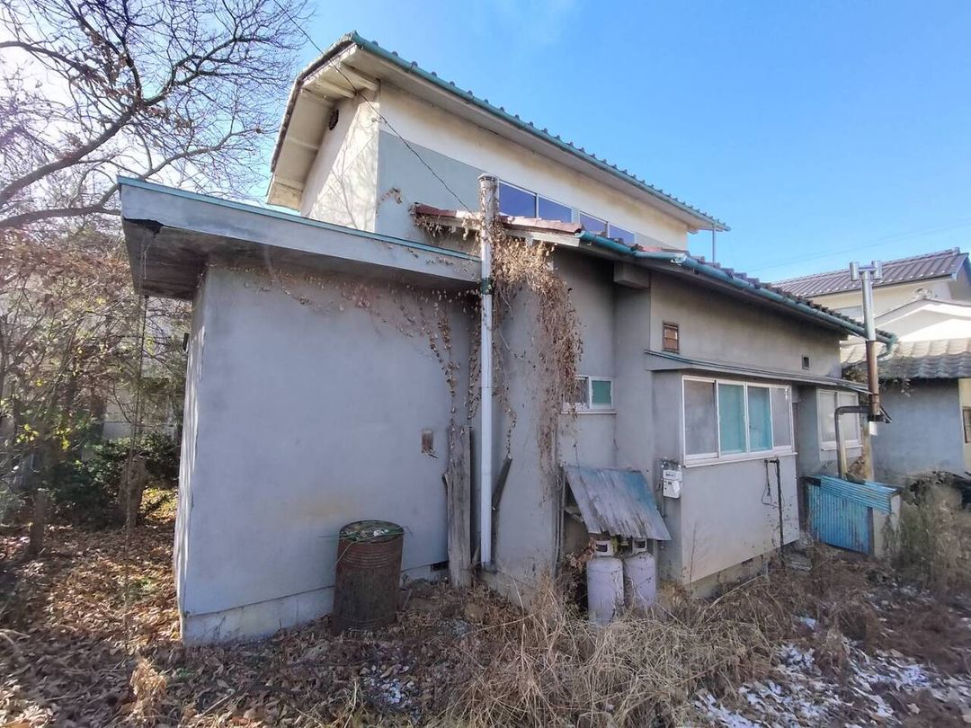Used Detached House in Shiojiri, Nagano - 293m² Land - Thumbnail 3