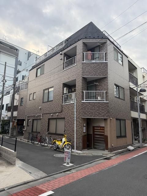 4-Story Apartment Building for Sale in Kameido, Koto Ward, Tokyo - Thumbnail 2