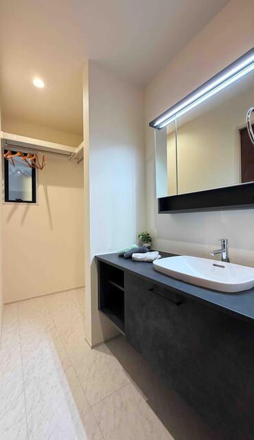 New 4SLDK House in Fukushima City with 3 Parking Spaces - Main Image