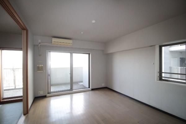 3LDK Apartment for Sale in Tachikawa, Tokyo - 71.55㎡ - Thumbnail 2