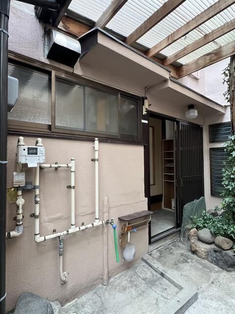 1DK Apartment for Rent in Sumida, Tokyo - Near Oshiage Station - Thumbnail 2