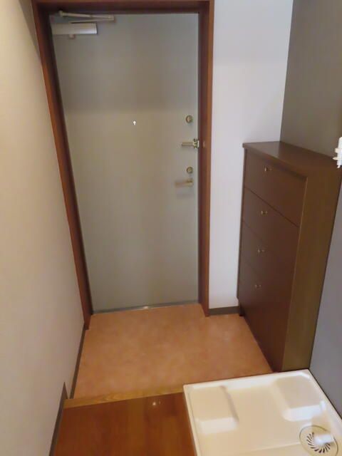 1K Apartment for Rent in Chuo-ku, Niigata City - Thumbnail 2