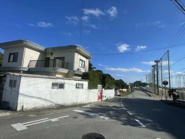 4LDK All-Electric Home with Solar in Nanjo, Okinawa - Thumbnail 4