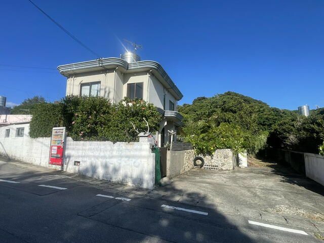 4LDK All-Electric Home with Solar in Nanjo, Okinawa - Thumbnail 3