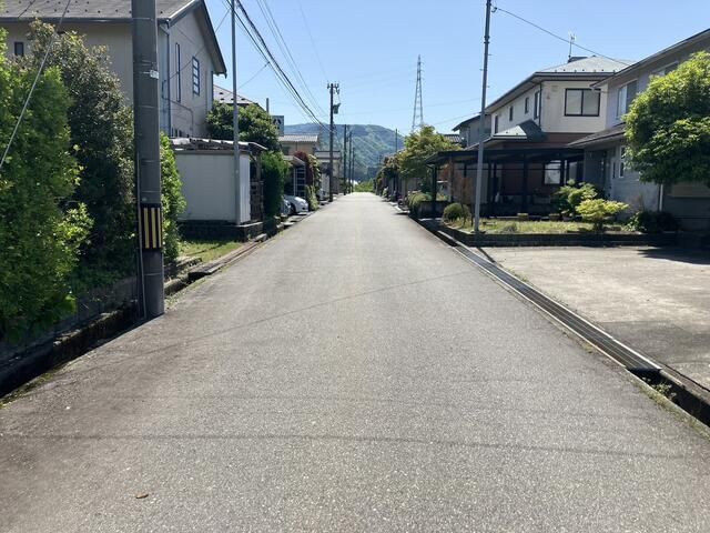 6DK House for Sale in Toyama City with 298 sqm Land - Thumbnail 2